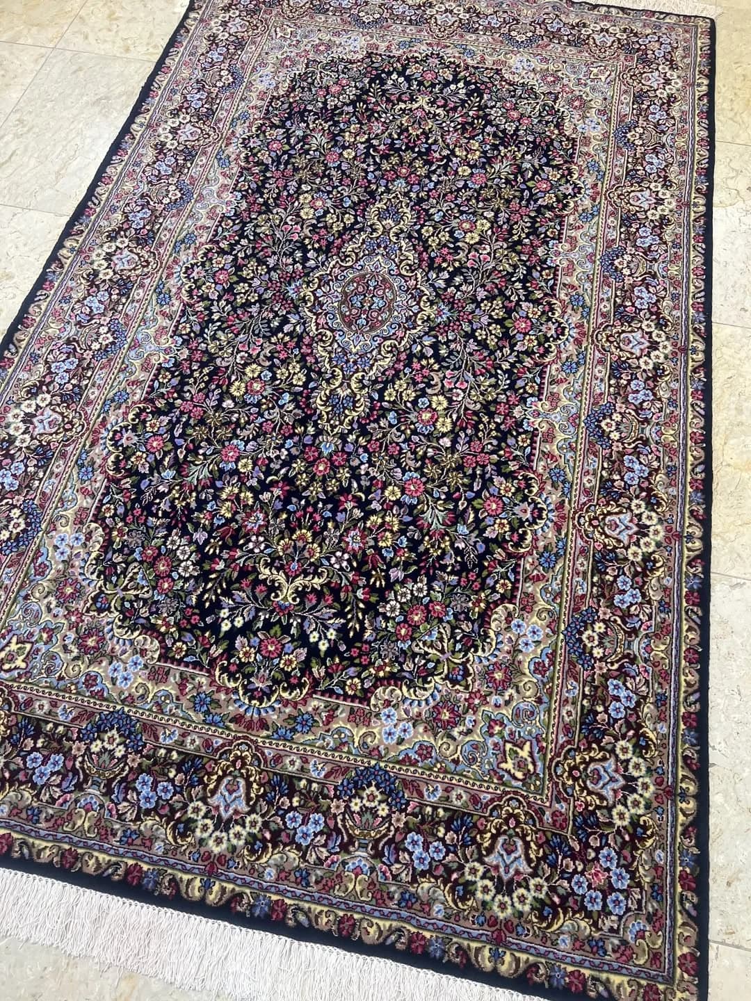 قالیچه ۴ متری سرمهای سرام اعلا کرمان
