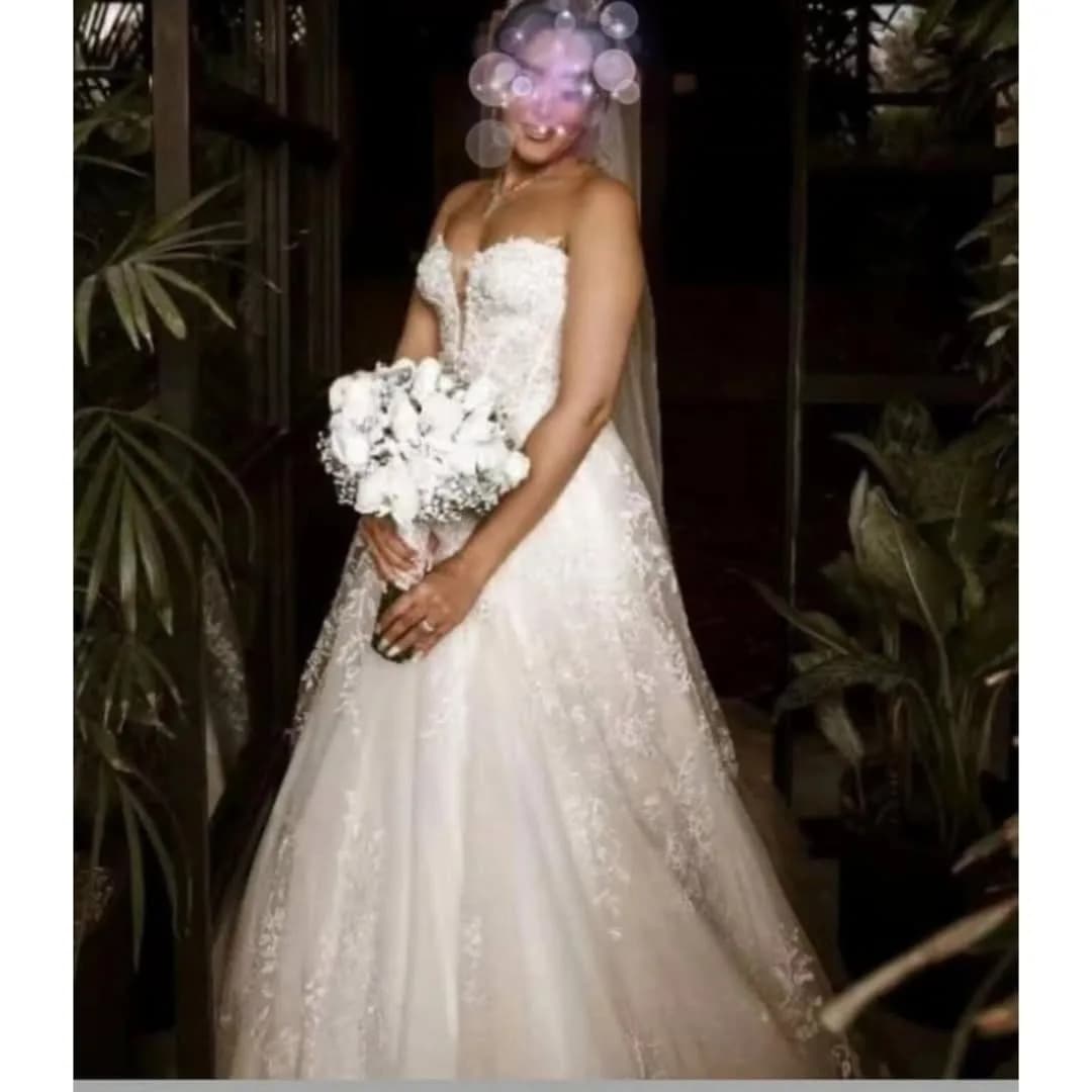 لباس عروس سایز ۳۸ با تور سه متری nssposa، رنگ سفید، جنس توری، طرح گلدار، بلند، دکلته، پفدار