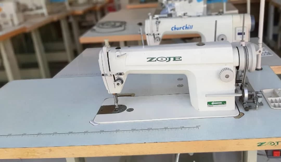 چرخ راسته زوجی دینام بزرگ، رنگ سفید و نقرهای، جنس فلز و پلاستیک، چرخ خیاطی صنعتی راسته
