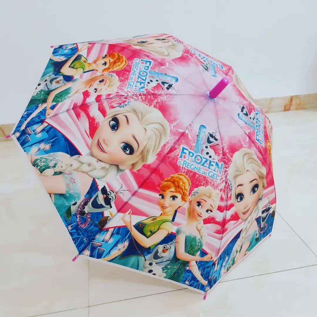 چتر بچگانه هشت فنر تاپ، رنگ صورتی و آبی، طرح شخصیت کارتونی، تاشو، دایرهای