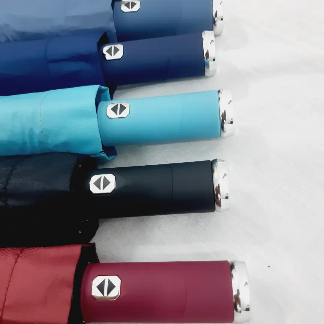 چتر تاشو فول اتوماتیک چراغ قوه دار