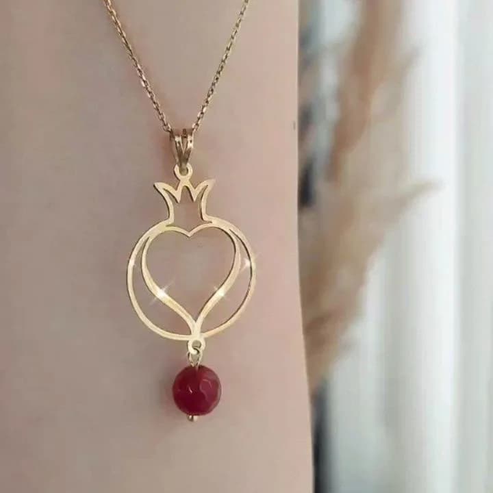 گردنبند طلا طرح انار و قلب