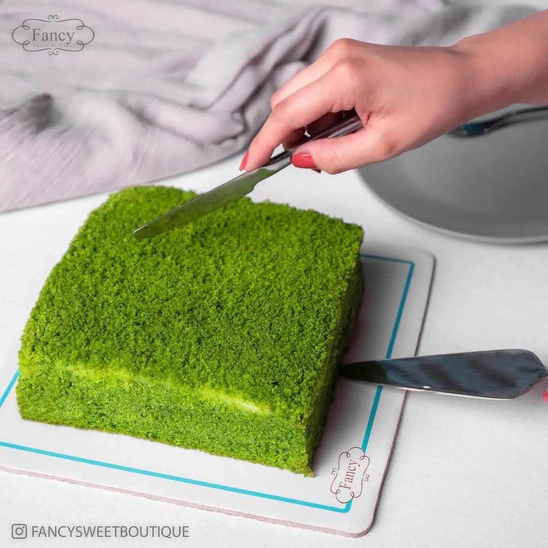 کیک اسفناج، رنگ سبز، مربعی