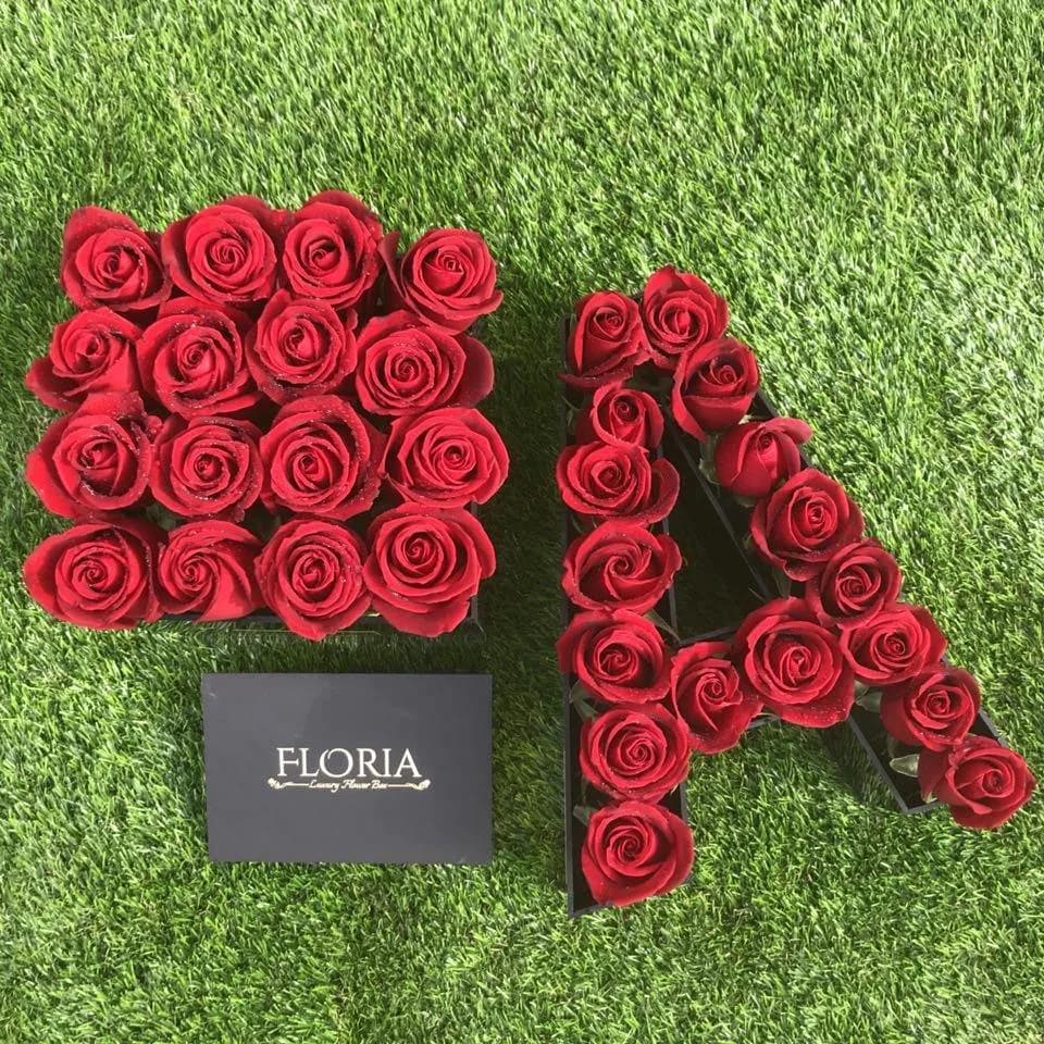 باکس گل حروف اسم، رنگ قرمز و مشکی، جنس مقوا، باکس گل به شکل حروف