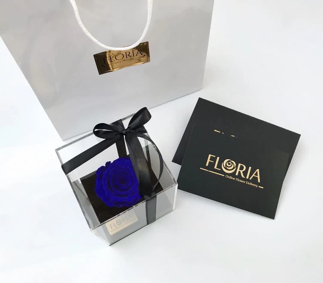 باکس مشکی رز جاودان آبی