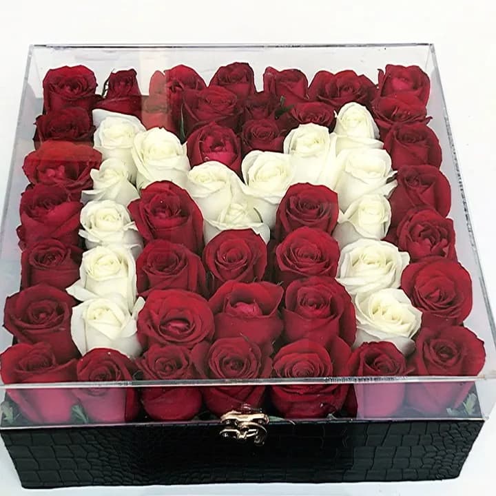 باکس گل لوکس چرم با درب اکریلیک، رنگ قرمز و سفید، جعبه مربع