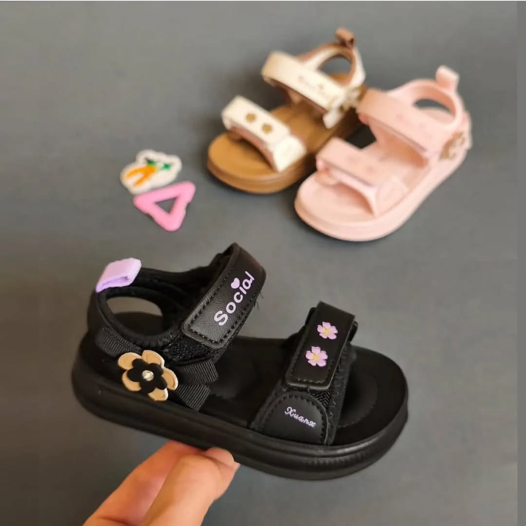 صندل وارداتی سایز ۲۶ تا ۳۷، رنگ مشکی، صورتی و قهوهای، صندل بندی، پاشنه تخت