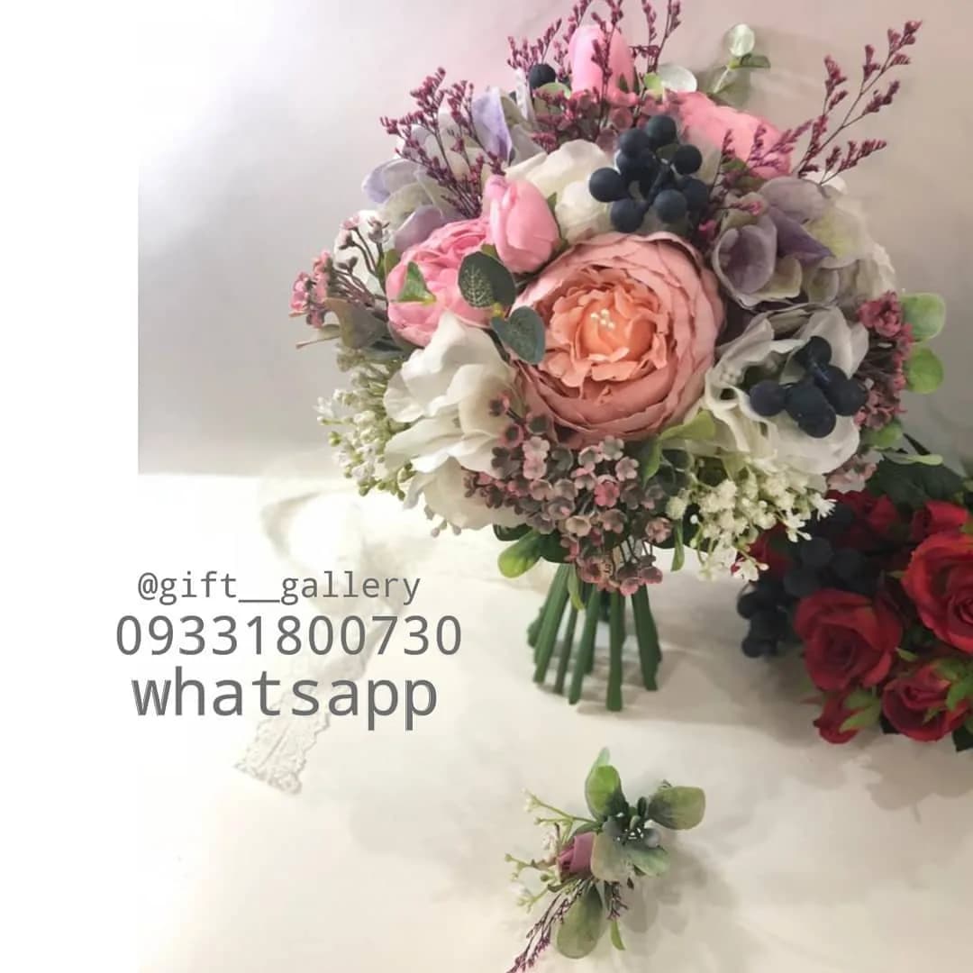 دسته گل عروس قطر ۲۲ ارتفاع ۳۰، رنگ صورتی، سفید و بنفش، جنس پارچه، دسته گل گرد با گل مصنوعی