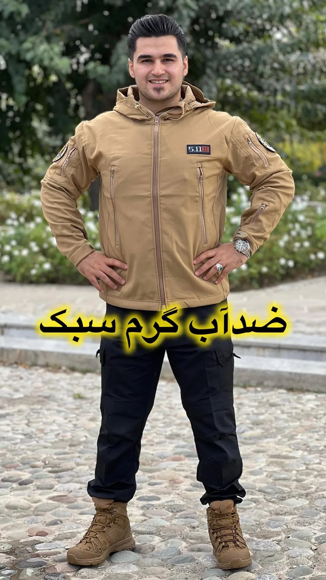 کاپشن تاکتیکال 5.11، رنگ کرم، کوتاه، کلاهدار، زیپدار