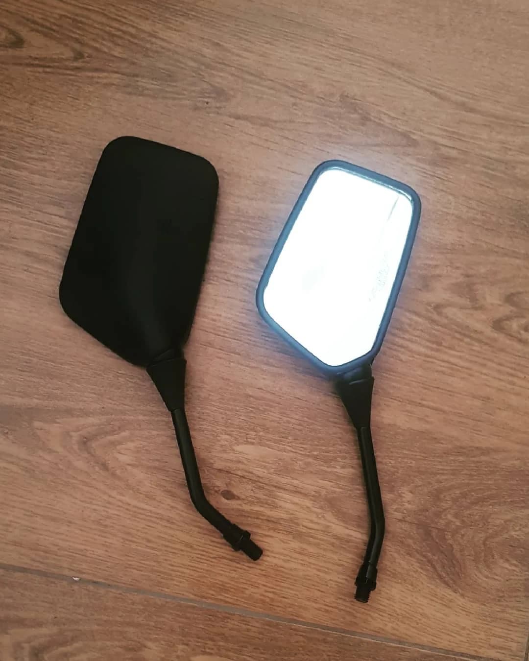 آینه موتور آکسوان AX-1، رنگ مشکی، جنس پلاستیک و شیشه، آینه بغل موتورسیکلت