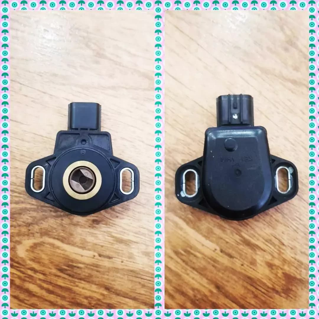 سنسور دریچه گاز CB1300، رنگ مشکی، جنس پلاستیک، قطعه الکتریکی