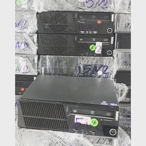 کیس دسکتاپ لنوو i5 نسل ۲، رنگ مشکی، جنس فلز و پلاستیک، مینی کیس