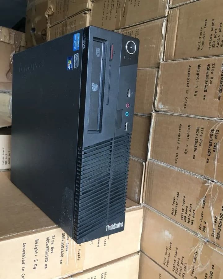 کیس لنوو ThinkCentre M73، رنگ مشکی، جنس فلز و پلاستیک، تاور، متوسط