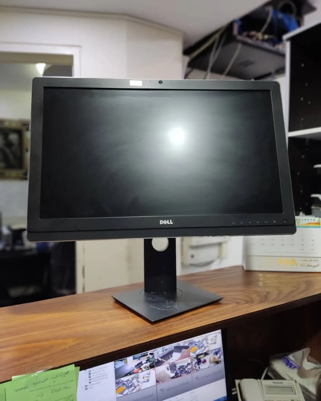 مانیتور UltraSharp UZ2315H دل، رنگ مشکی، جنس پلاستیک و شیشه، تخت با پایه