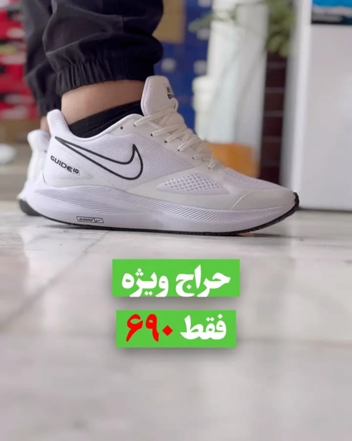 کتانی اسپرت سفید نایکی، رنگ مشکی، بدون پاشنه