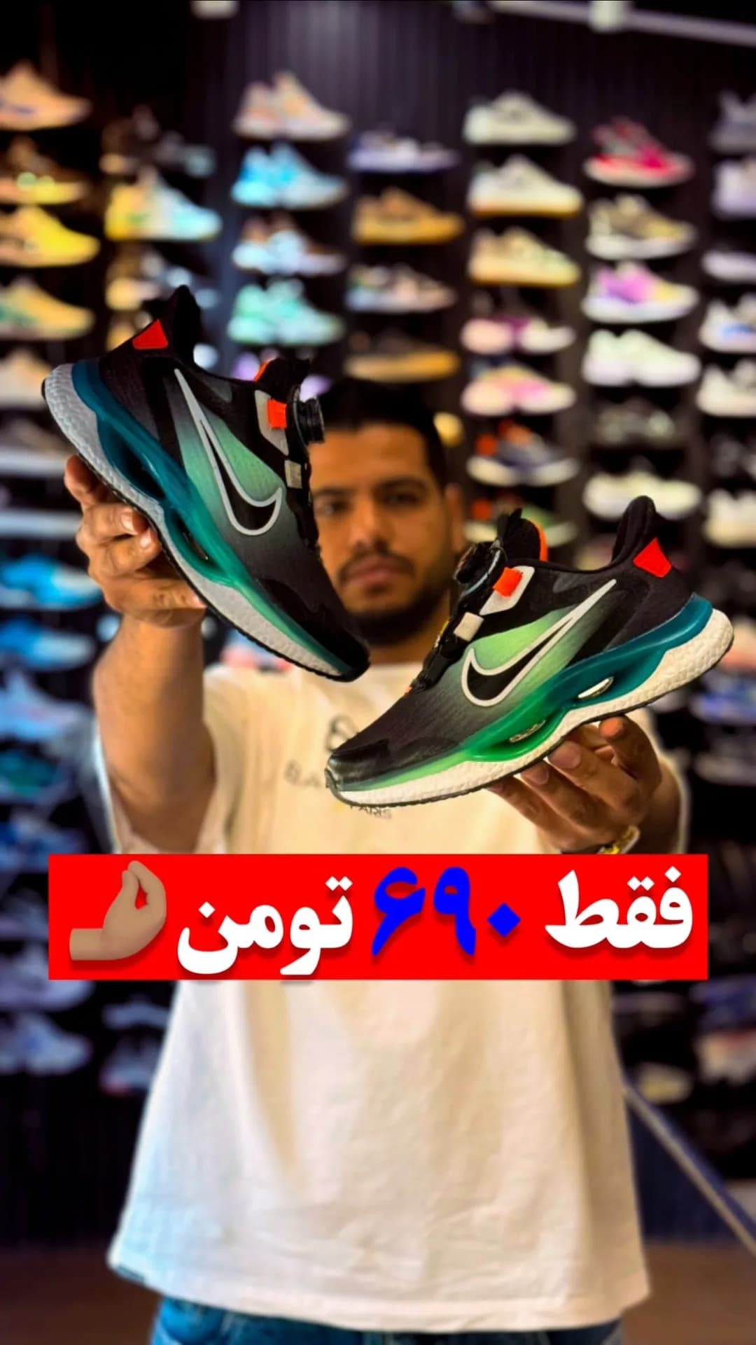 کتانی اسپرت رانینگ مشکی و سبز نایکی، رنگ نارنجی، بنددار