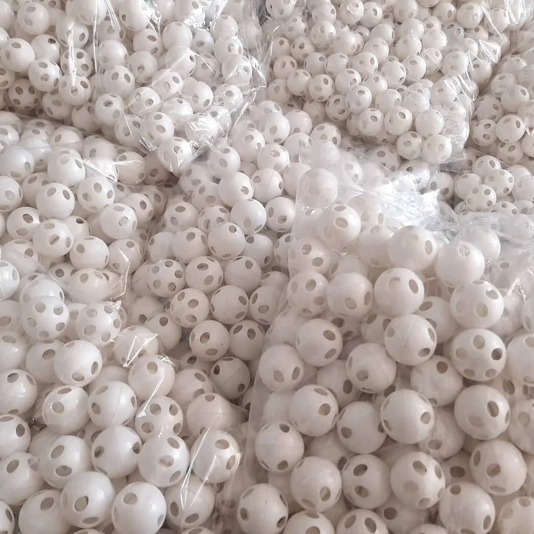 مهره سوراخدار داخل عروسک