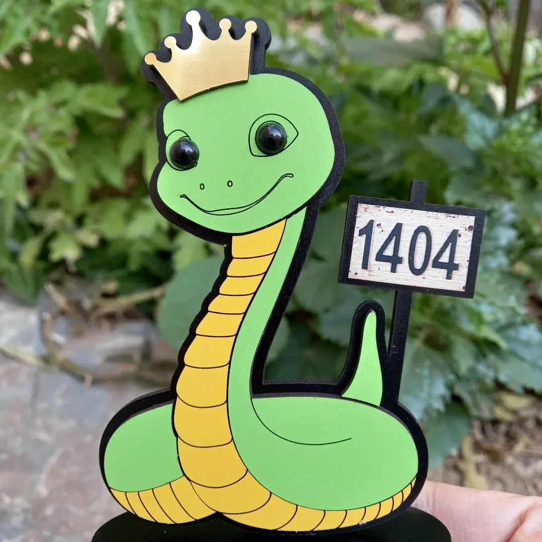 استند مار نماد سال ۱۴۰۴