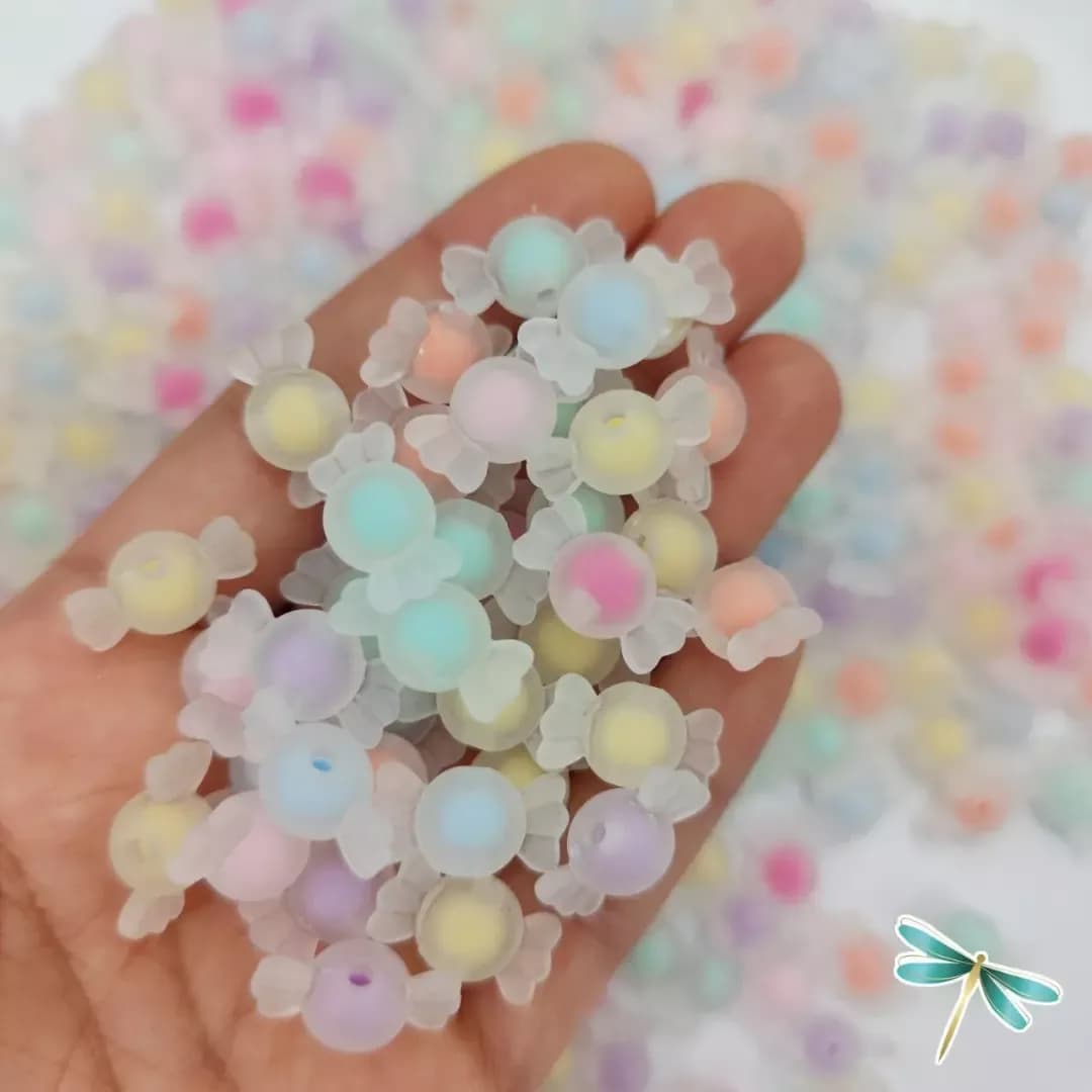 مهره یخی شکلات ریز — نمای دردست — طرح شکلات