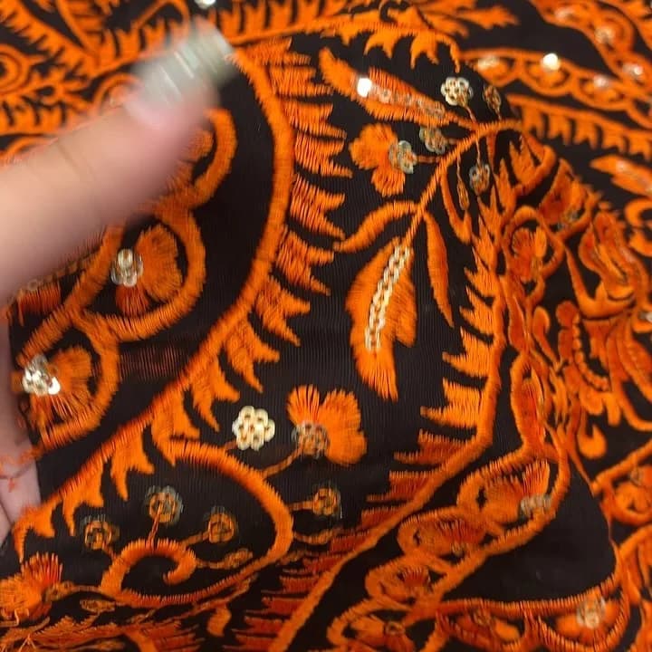 پارچه سوزن دوزی هندی عرض ۱۱۰