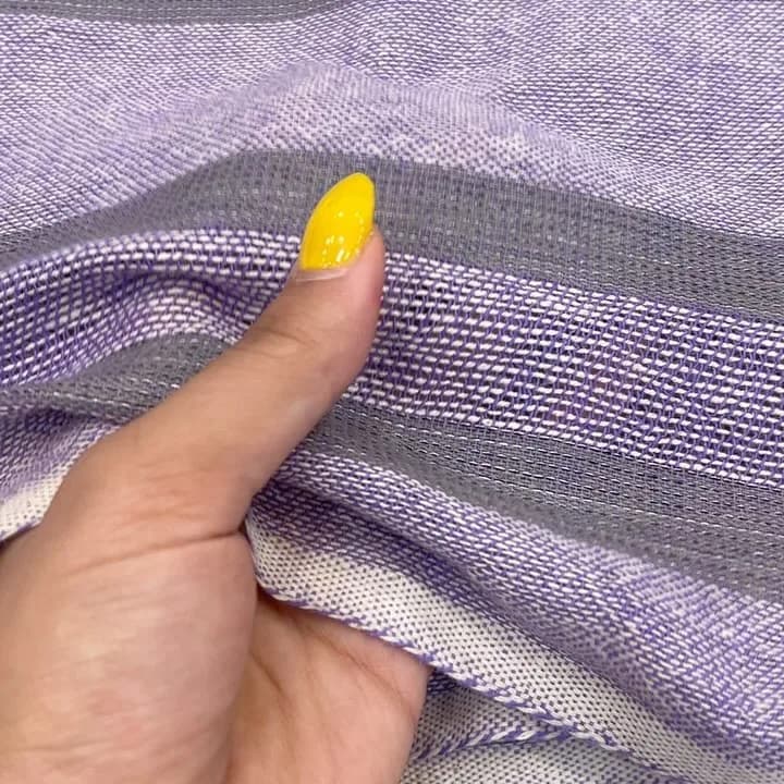 پارچه جوت هندی عرض ۱۴۰، رنگ بنفش و سفید، طرح راهراه، پارچه متری