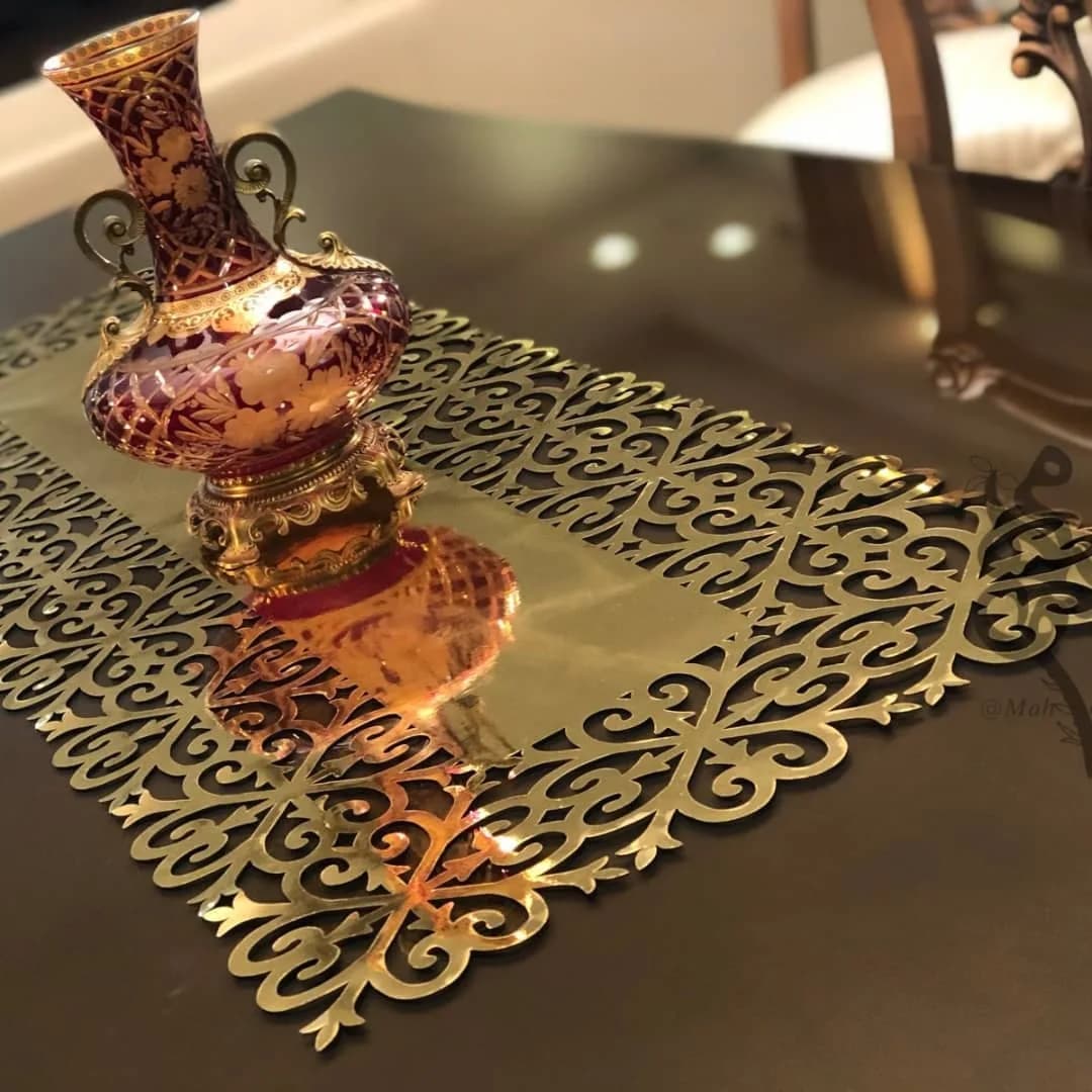 رانر چرم طرح گل ریز