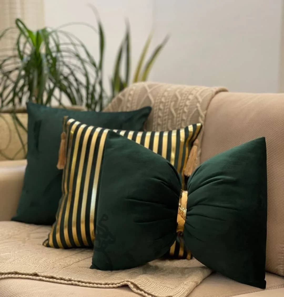 کوسن مخمل سبز