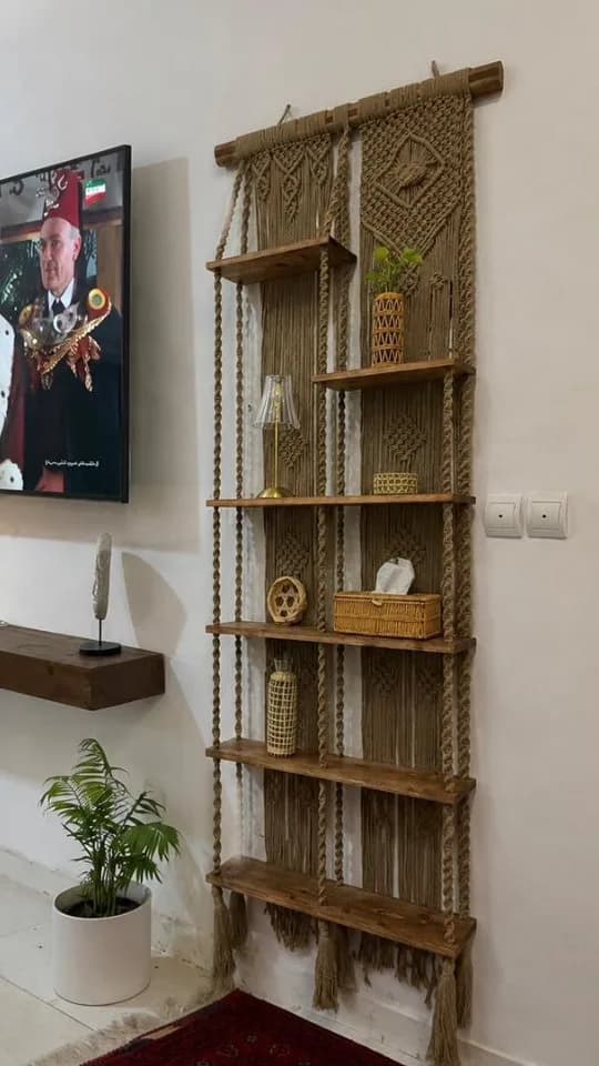 دیوارکوب مکرومه با رف چوبی