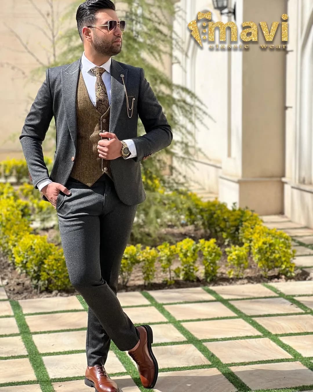 کت و شلوار، رنگ خاکستری تیره، کت تک، شلوار جذب