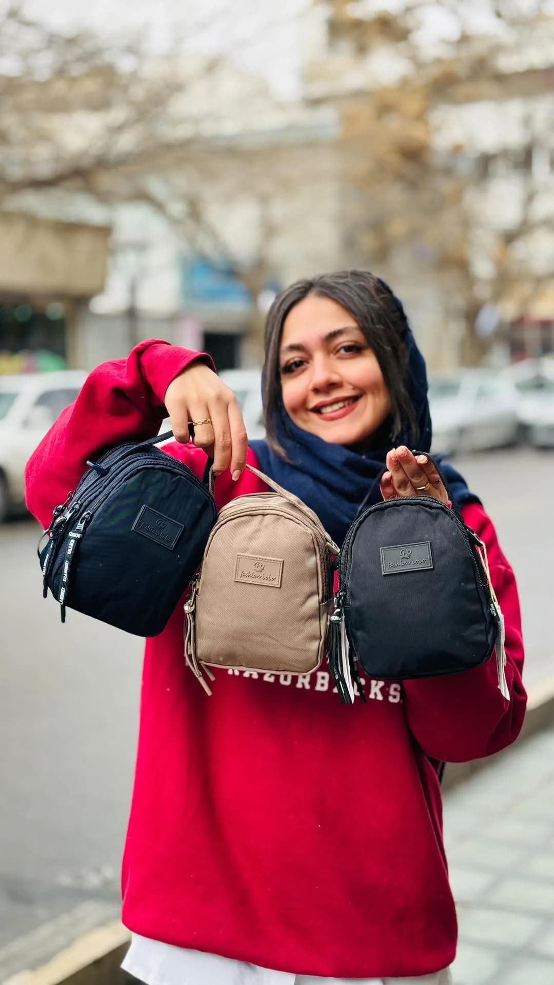 کیف کوچک برزنت مخملی بوبو، رنگ مشکی، کرم و سرمهای، کیف دوشی کوچک، گرد
