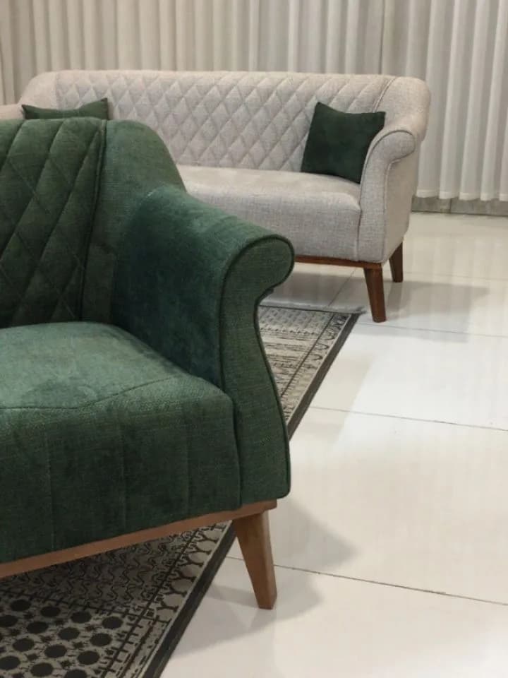 مبل مینیمال مارینا، رنگ کرم و سبز، جنس پارچه و چوب