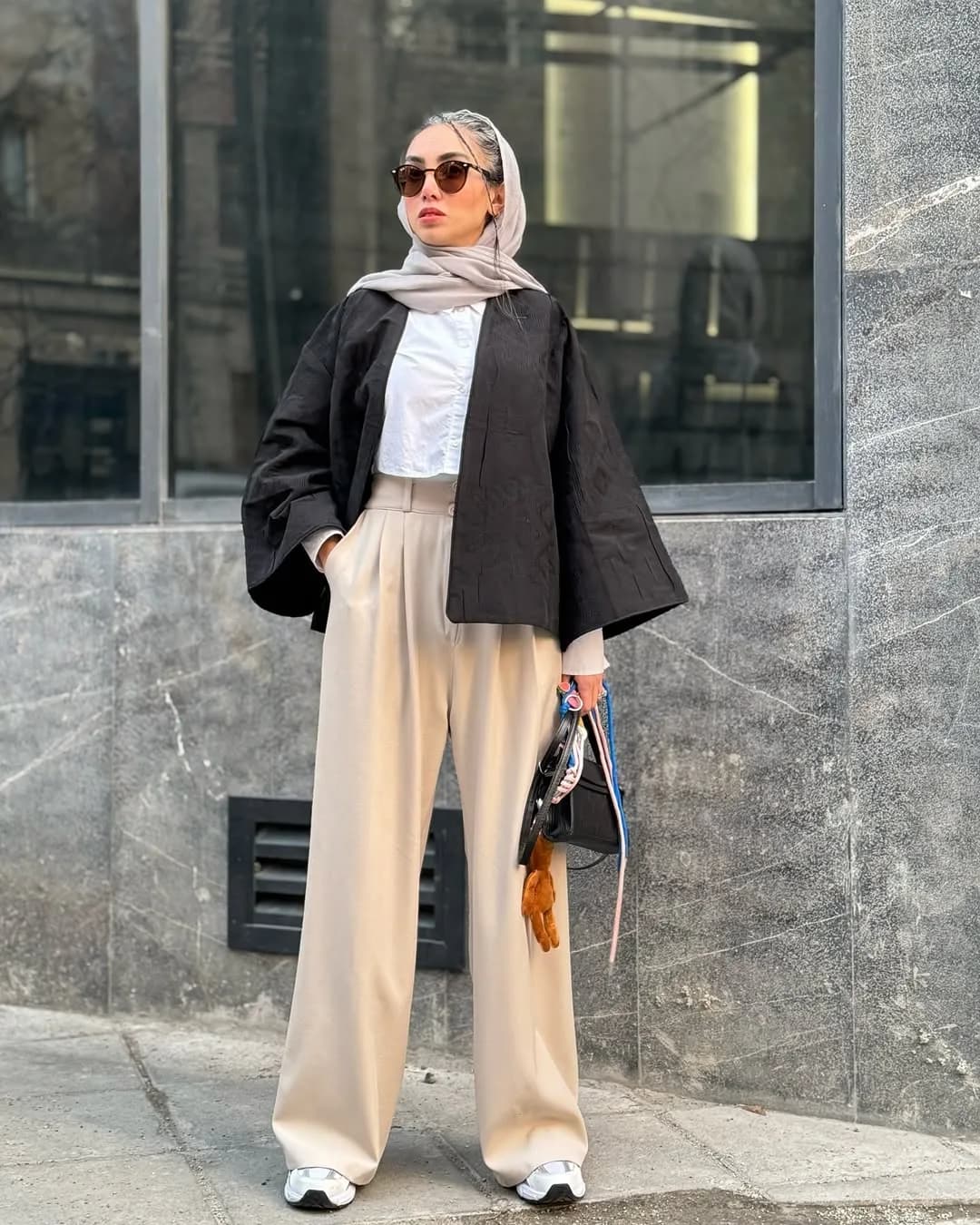 کت سوزندوزی لینن — رنگ مشکی — نمای کامل — آستین کیمونو