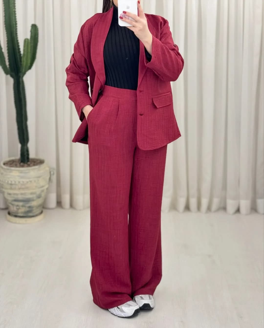 کت و شلوار زنانه، رنگ زرشکی، شلوار پاچه گشاد، کت تک
