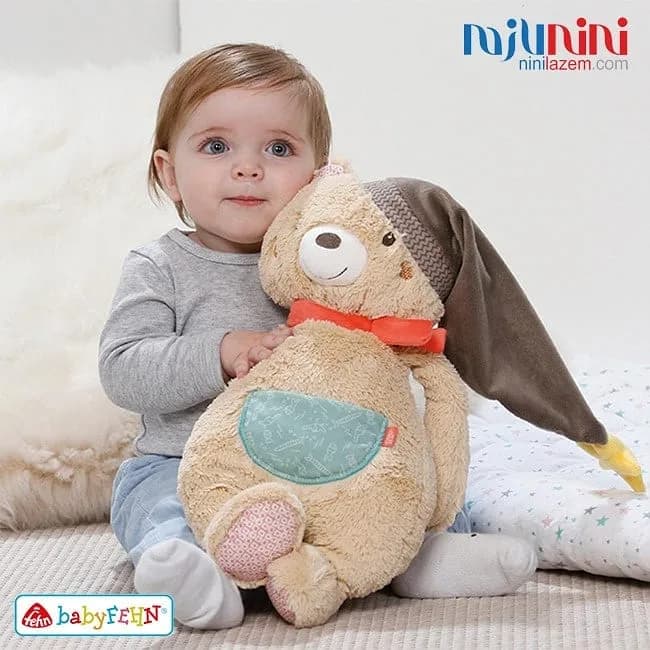 عروسک مخملی خرس ۴۲ سانتی بی بی فن، رنگ کرم، قهوهای و نارنجی، جنس پولیشی، عروسک پولیشی