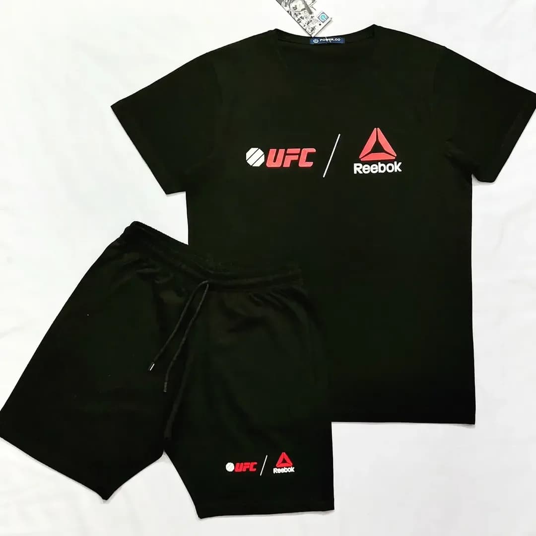 ست تیشرت و شلوارک ورزشی Reebok، رنگ مشکی و قرمز، جنس پلاستیک، آستین کوتاه، یقه گرد