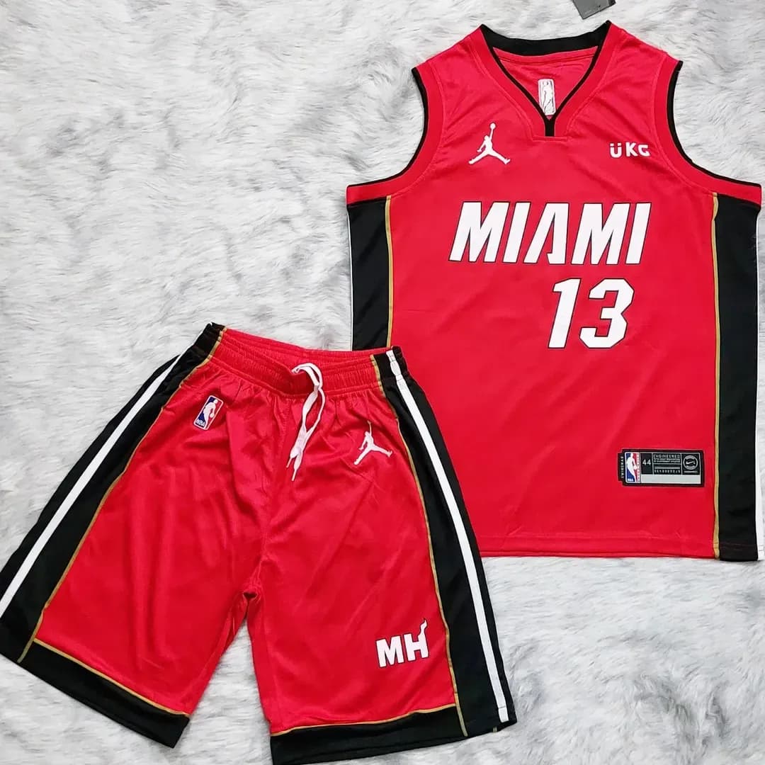 ست بسکتبالی میامی هیت Miami Heat