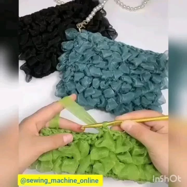 پک میل قلاببافی ۹ سایز، رنگ قرمز، قهوهای، بنفش، سبز، آبی و زرد، جنس پلاستیک و فلز، دستهدار، قلاب فلزی
