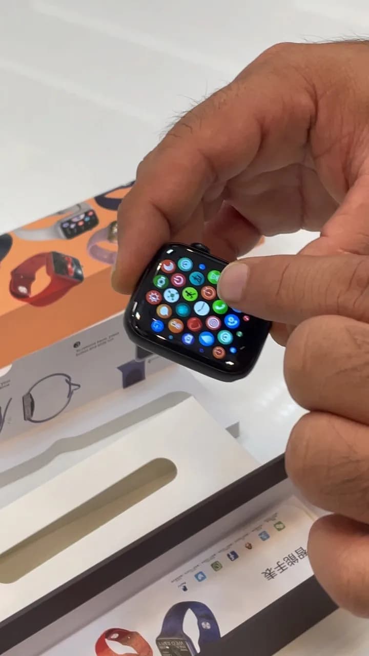 ساعت هوشمند MW17 Plus 44mm، رنگ مشکی، جنس فلز و شیشه، مستطیلی