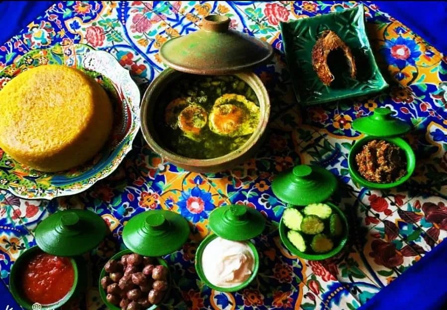 گمج سفالی گیلان، رنگ سبز و قهوهای، جنس سرامیک، دیگ و کاسه