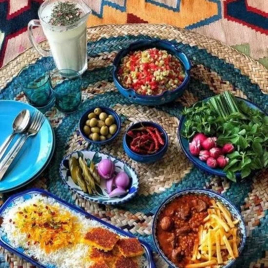 ست سفالی فیروزه — رنگ فیروزهای — نمای محیط — ست سفالی
