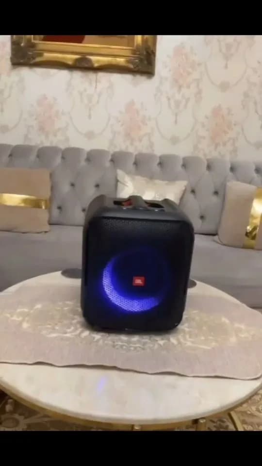 اسپیکر انکور اسنشیال جیبیال، رنگ مشکی، جنس پلاستیک، مکعبی کوچک