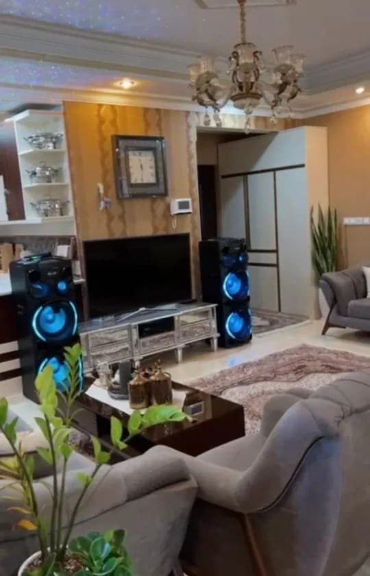 اسپیکر دیجی مکسیدر، رنگ مشکی، آبی و قهوهای، جنس پلاستیک —، ایستاده بزرگ