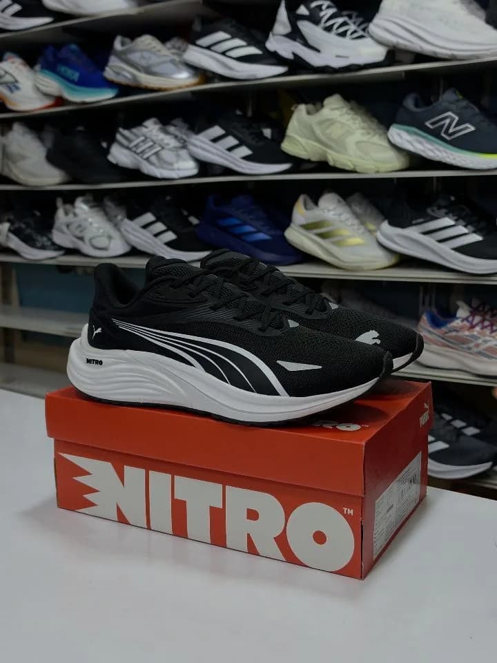 کتانی رانینگ Electrify Nitro 4 پوما، رنگ سیاه و سفید، جنس پارچه، کتانی بندی ورزشی
