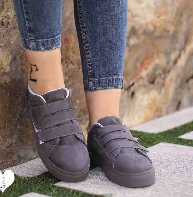کتانی چسبی ساده زنانه صورتی — عکس ۲