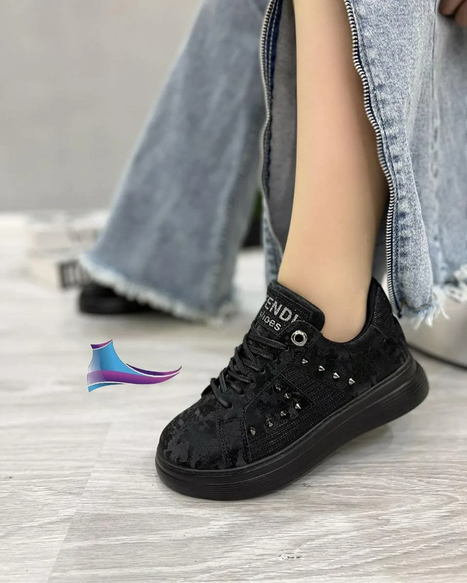 کتانی بنددار زنانه نقره‌ای — عکس ۳