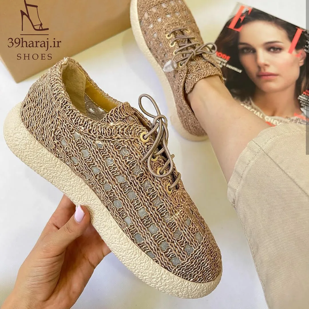 کفش کتانی گیپور، رنگ قهوهای و کرم، جنس پارچه، بنددار، لژ کم