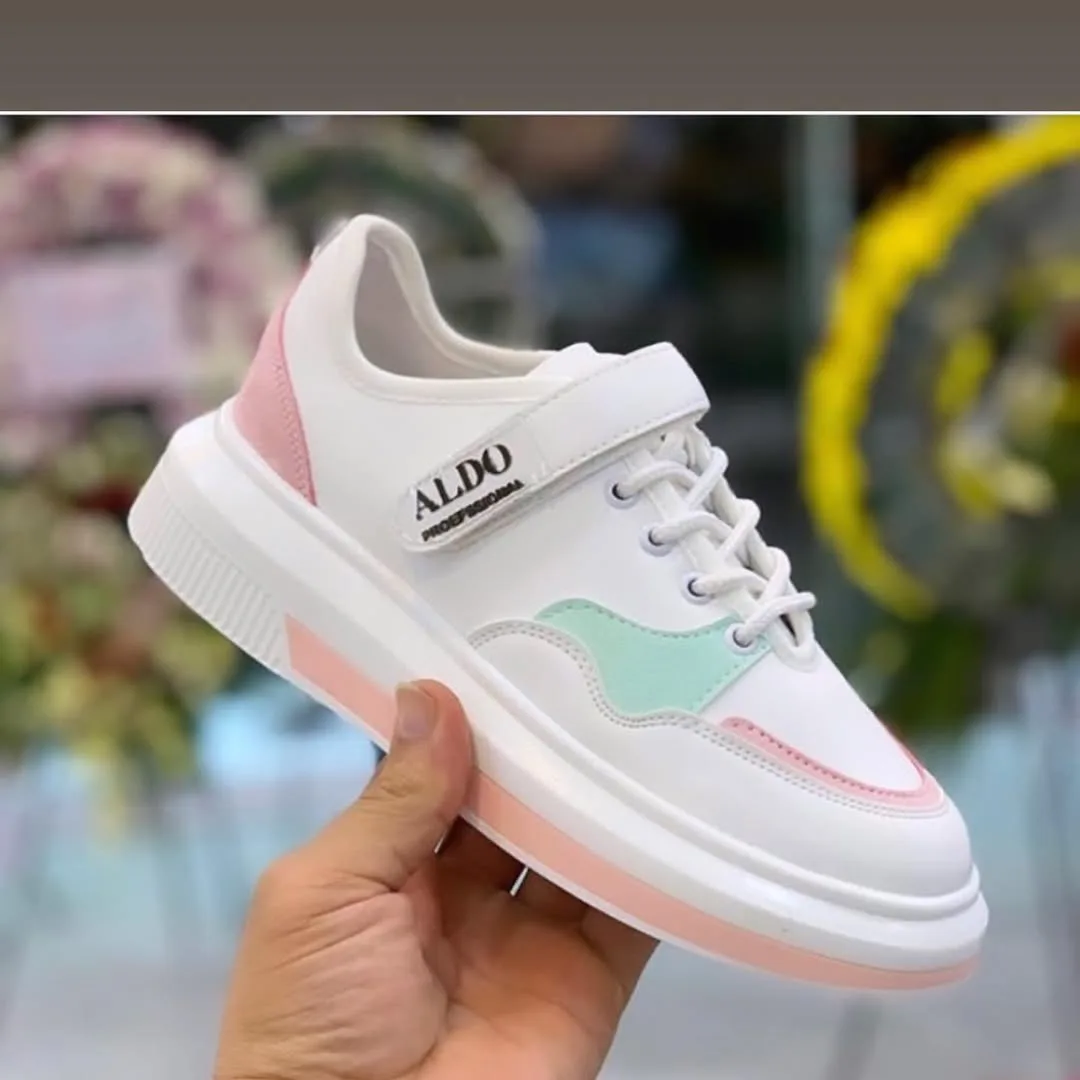 کتونی چسبی ALDO — عکس ۳
