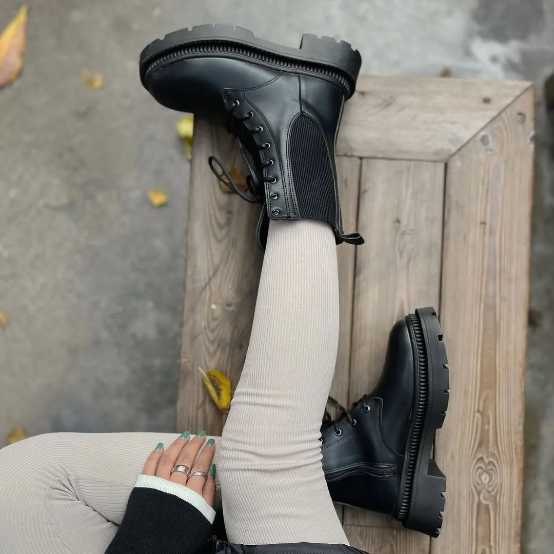 بوت چرم حوله‌ای — عکس ۲