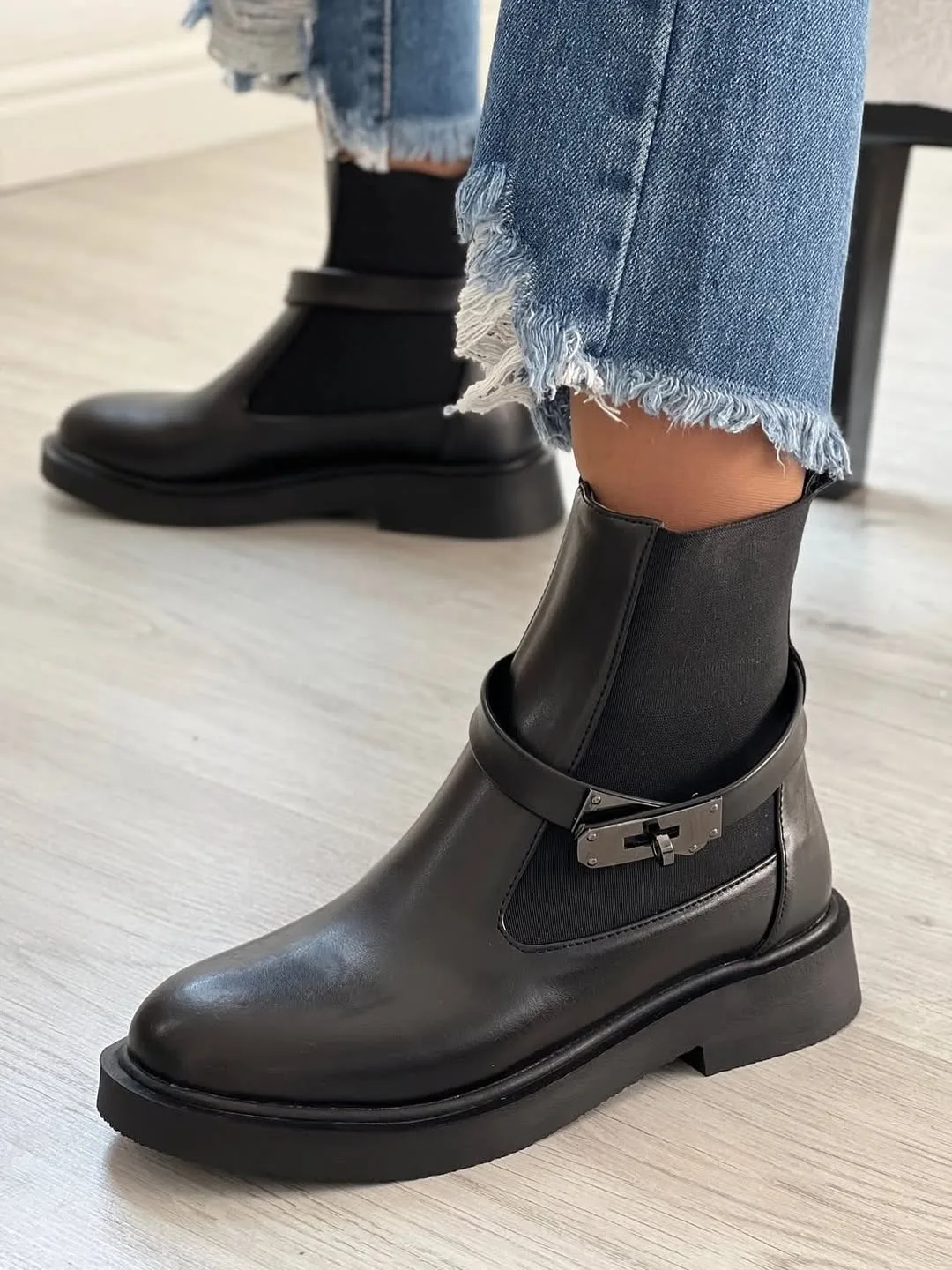 بوت — عکس ۲
