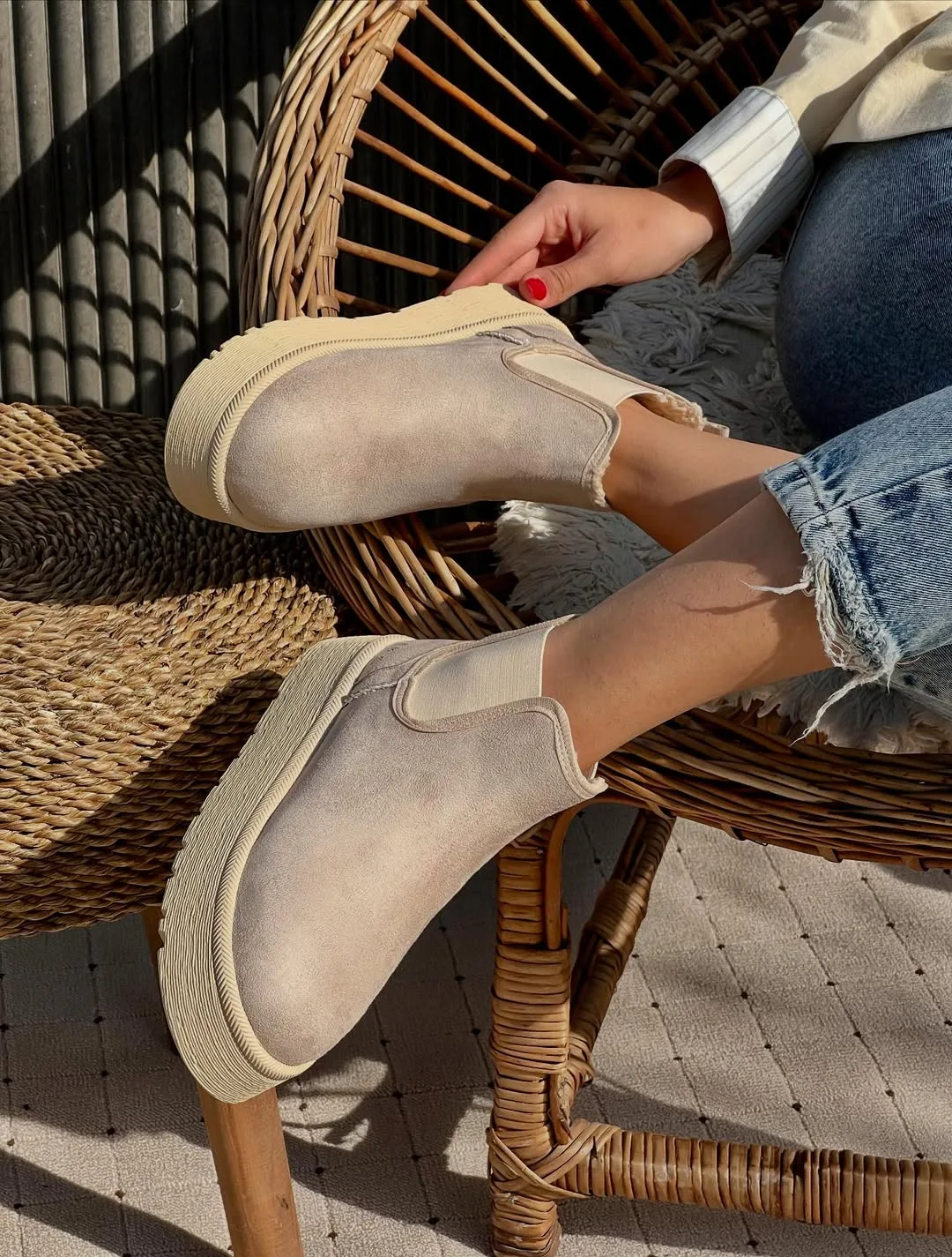 بوت آگ — عکس ۵